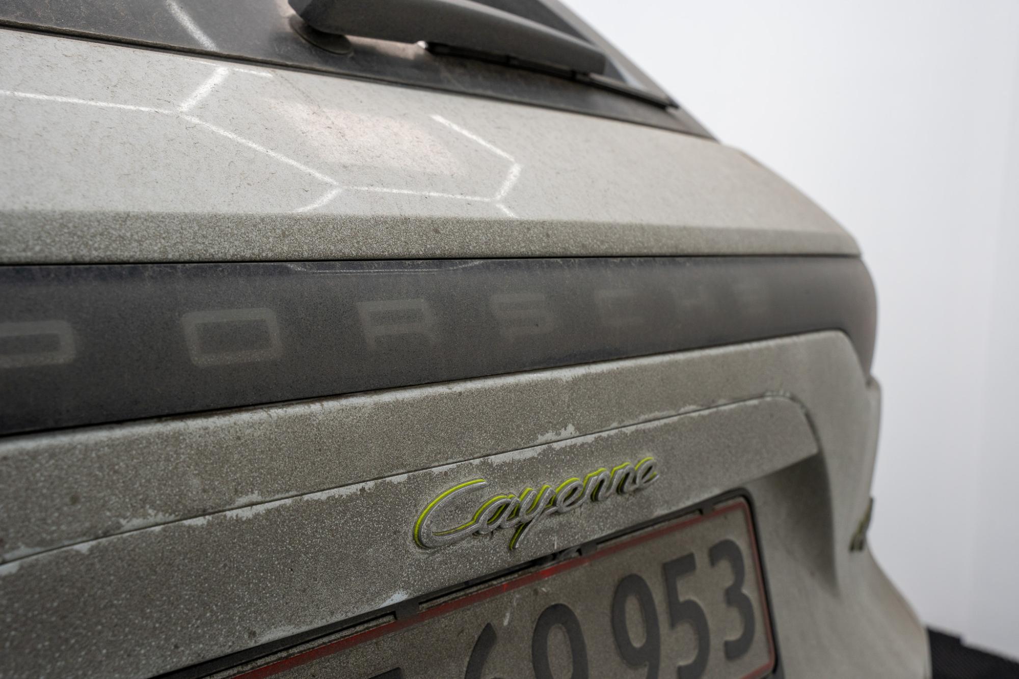 Før vintervask af Porsche Cayenne