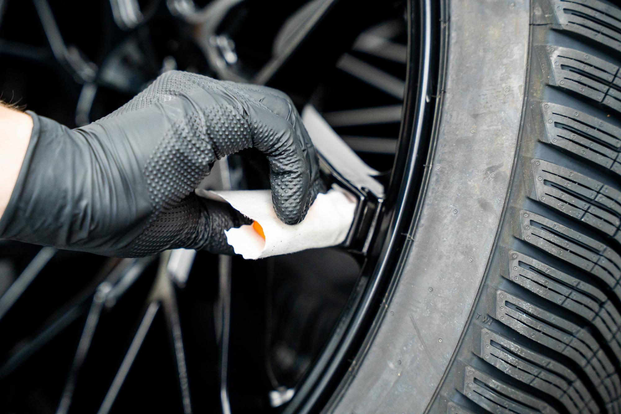 CarPRO DLUX på coating finger blok til fælge CarPRO DLUX på coating finger blok til fælge